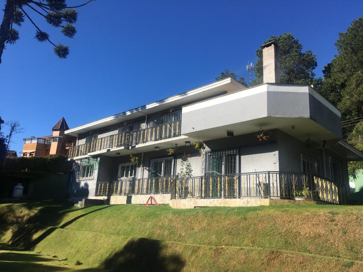 Excelente Casa, Bairro Nobre Em Campos Do Jordao Villa Bagian luar foto